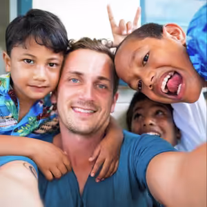 S7E18: TONGA - Obézna príťažlivosť