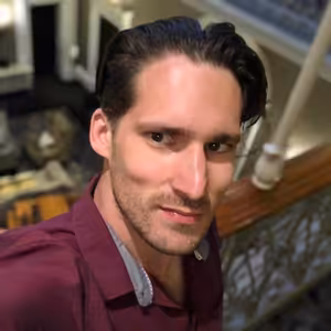 Obyčajná tvár s Denisom