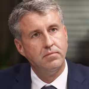 V Praze už bude jenom dráž, bytovou krizi ale nemáme. Drahý nájem je lepší než drahá hypotéka, říká Brůna