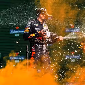 13. EisKing DEBRIEFING - Zandvoort party v plnom prúde. Verstappen odolal blafovaniu Mercedesu.