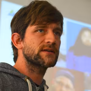 Kybervojna sa stáva vojnou nás všetkých