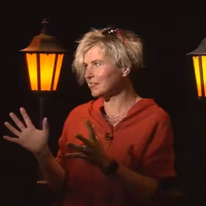 .pod lampou s Luciou Piussi: Život mám stále radšej, zo Slovenska neodídem