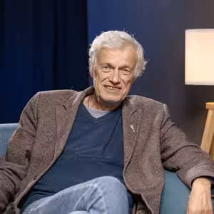 Prudká a dosud nepoznaná bolest hlavy? Okamžitě k lékaři, radí neurochirurg Vladimír Beneš